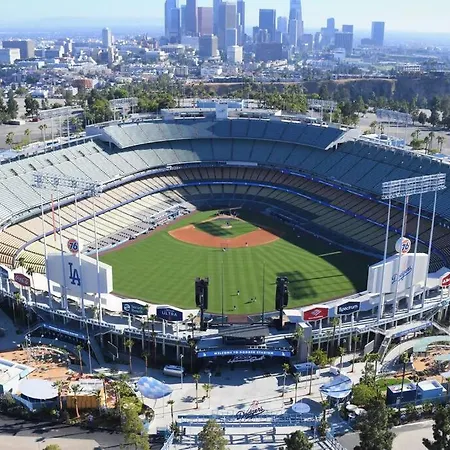Central La Hub Nearby Dodgers, Pasadena & Downtown-2